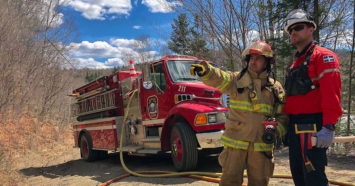 Des pompiers forestiers recherchés partout au Québec